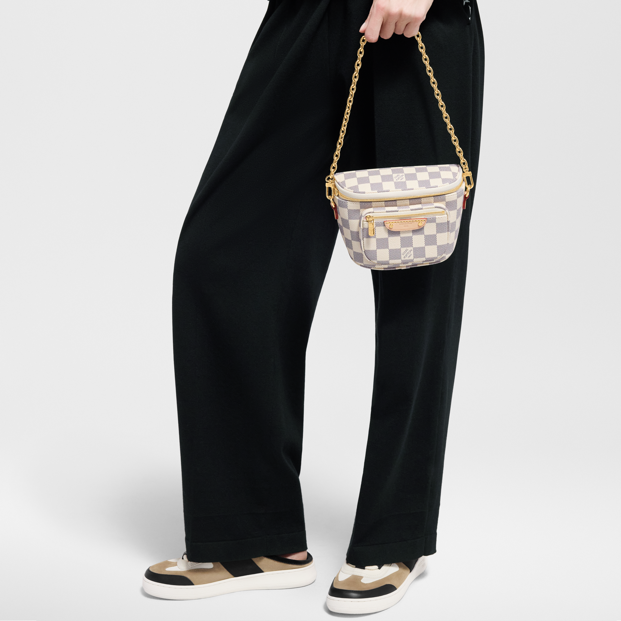 Damier Azur Canvas Carteras y artículos de piel pequeños Carteras con cadena y Micro Bolsas Bolsa cangurera Mini | Louis Vuitton ® (Ampliar producto)